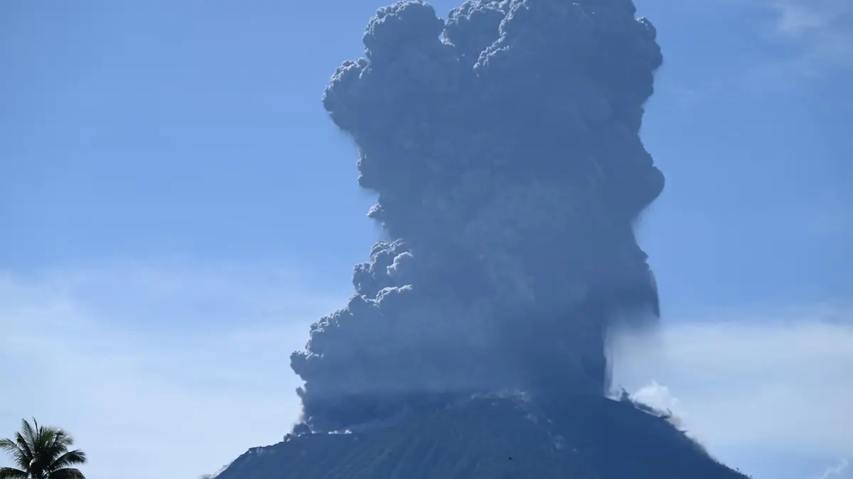 Volcán Ibu-Indonesia